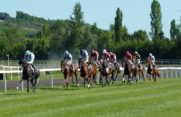 Cotswold Racing Review
